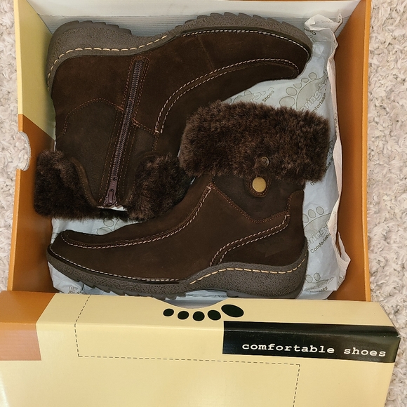 Spring Step suede boots - Picture 4 of 10